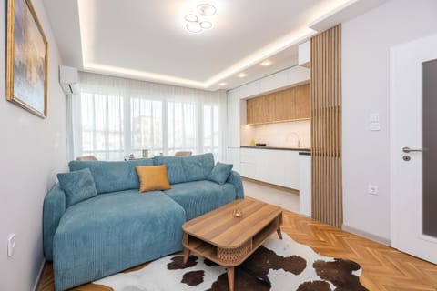 Kitchen or kitchenette, Living room, Seating area