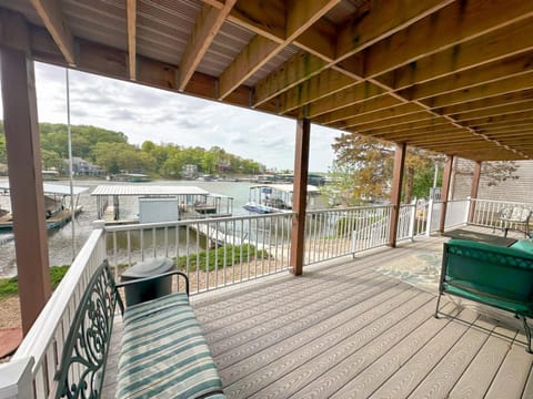 Redhead Cove-3Bed2BathDockGrillFirepit-10PP House in Osage Beach