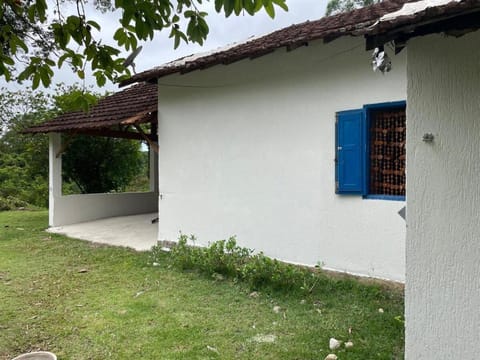Farm House - Hospedagem na Fazenda com cachoeira privativa House in Saquarema