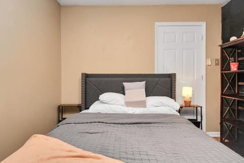 Bed, Bedroom, Internal: Not applicable to any particular room