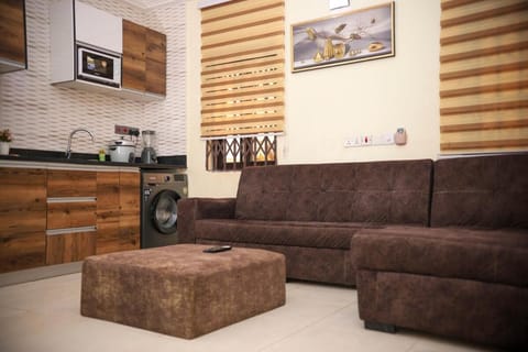 Kitchen or kitchenette, Living room, Seating area