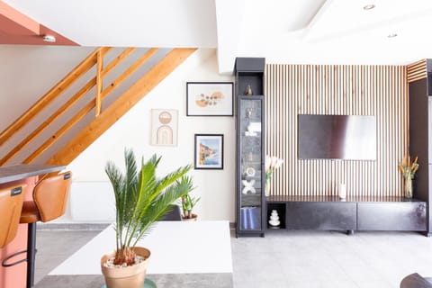 TV and multimedia, Living room, Seating area