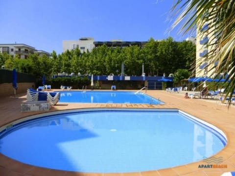 Swimming pool, Swimming pool, sunbed
