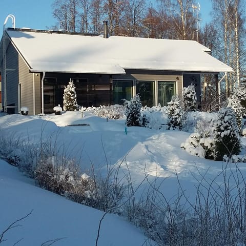 Property building, Natural landscape, Winter