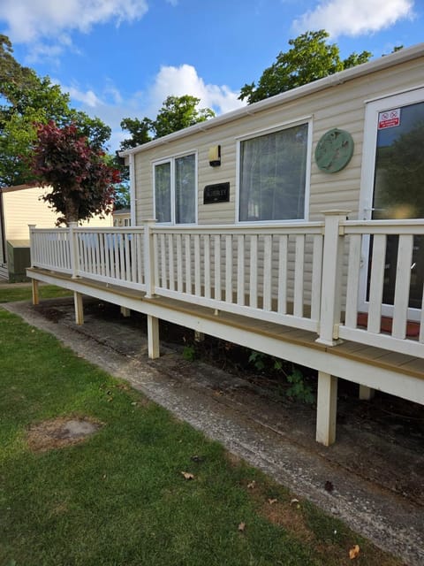 Property building, View (from property/room)