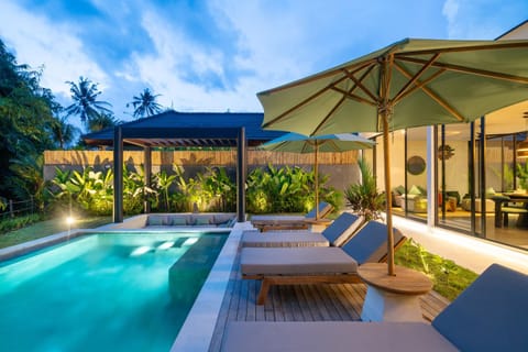 Natural landscape, Seating area, Pool view, Swimming pool, sunbed