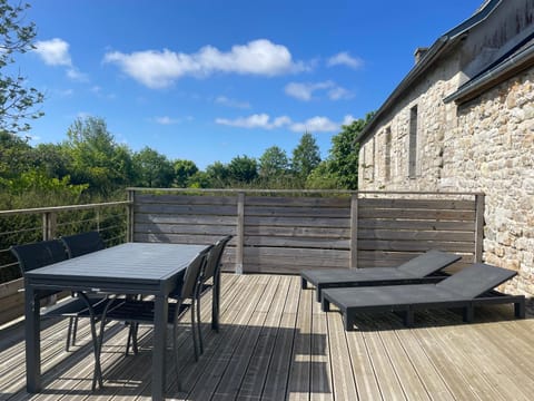 Patio, Day, View (from property/room), Balcony/Terrace