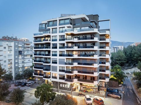 Property building, Day, Neighbourhood, Street view, Location