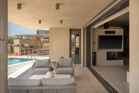 Balcony/Terrace, Balcony/Terrace, Pool view, Swimming pool