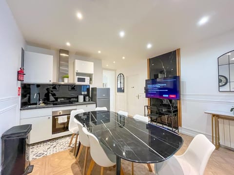 Urban Flat 81 - Paris Luxe Sebastopol Apartment in Paris
