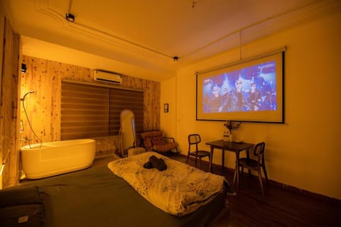Photo of the whole room