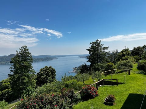 The view on the lake Apartment in Lombardy