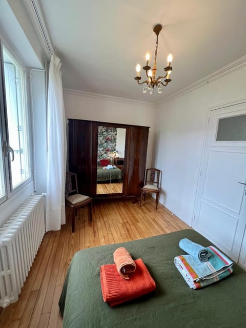 Détente fleurie tout près du sentier côtier Apartment in Concarneau