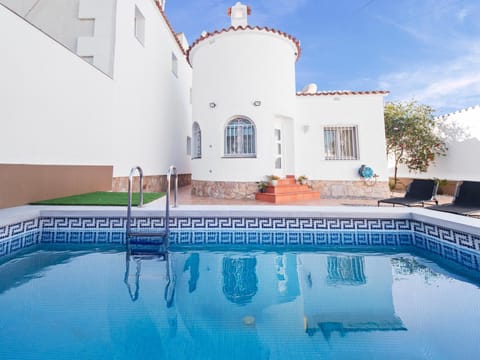Pool view, sunbed