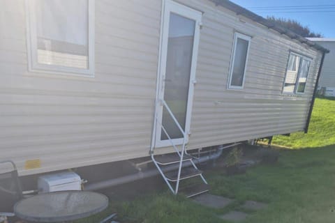 Newquay - Pet Friendly 6 Berth Caravan House in England