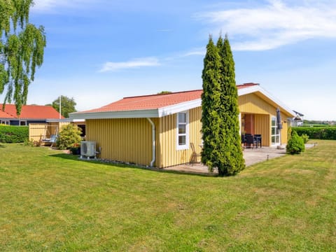 Holiday Home Erin - 200m from the sea by Interhome House in Sønderborg