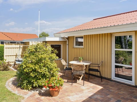 Holiday Home Erin - 200m from the sea by Interhome House in Sønderborg