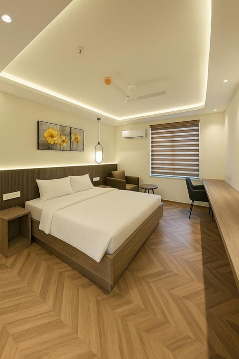 Photo of the whole room, Seating area, Bedroom