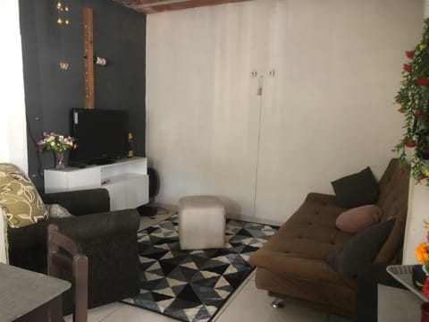 casinha da Sirlene House in Nova Friburgo