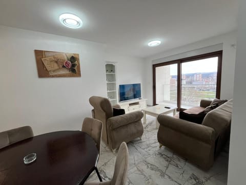 Lux Apartment Rose Avenue 75m2 Apartment in Serbia