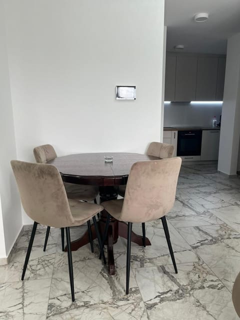 Lux Apartment Rose Avenue 75m2 Apartment in Serbia