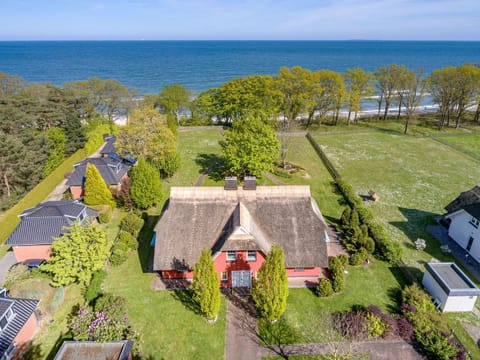 Property building, Natural landscape, Bird's eye view, Sea view