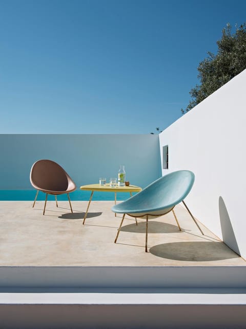 Patio, Seating area, Pool view, sunbed