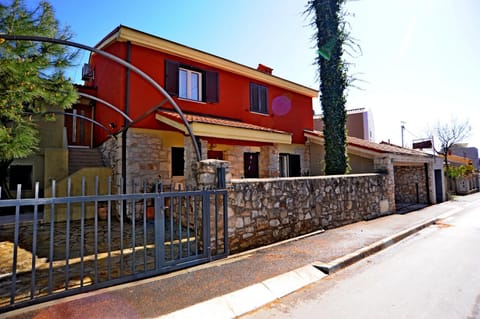Property building, Street view