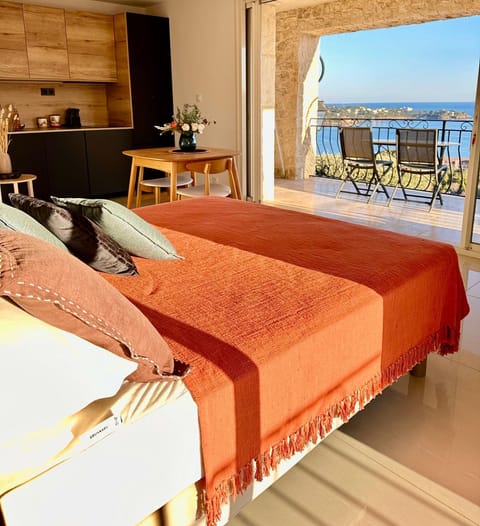 Villa Grand Baie Apartment in Saint-Raphael