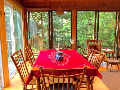 Charming Cabin with Serene Lake Views for a Family Getaway near Pittsfield, Massachusetts Cabin in Pittsfield
