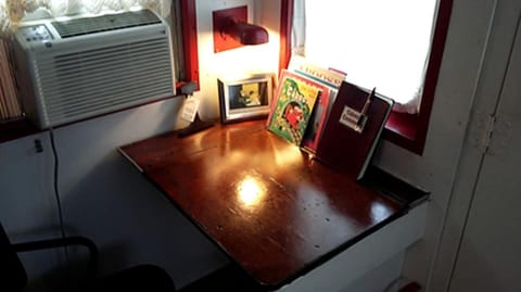 Authentic Caboose Rental near the Little La Crosse River in Sparta, Wisconsin House in Sparta