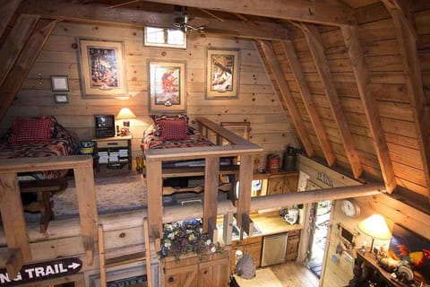 Secluded Two-Bedroom Barn near Lake Santeetlah, North Carolina House in Cheoah