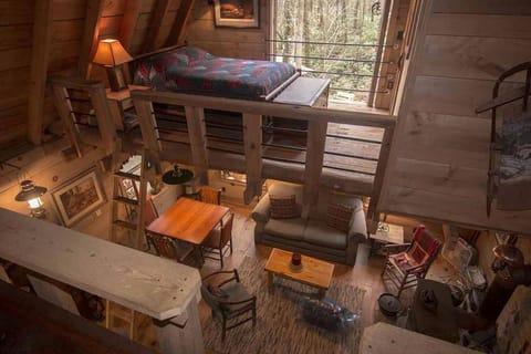 Secluded Two-Bedroom Barn near Lake Santeetlah, North Carolina House in Cheoah