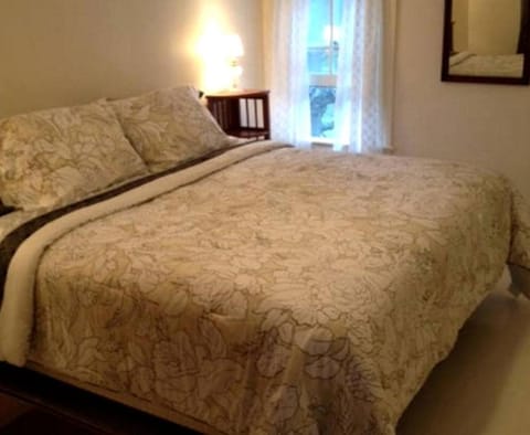 Riverfront Cabin with Beautiful Views of Housatonic River in Great Barrington, Massachusetts Cabin in Housatonic