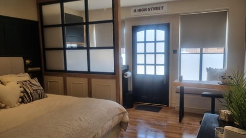 The Old Shop High Street Apartment in Wales