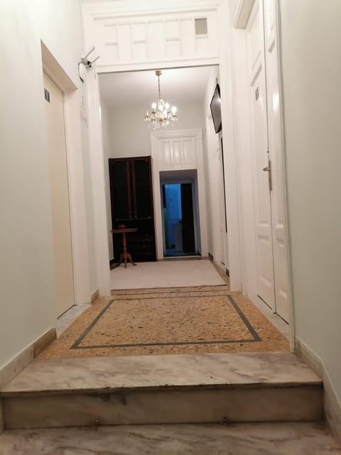 Apartment Atiki metro shared bathroom and kitchen Bed and Breakfast in Athens