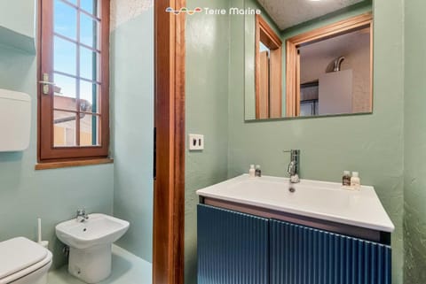 Hublot, Terre Marine Apartment in Lerici