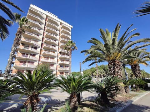 New York Apartment, fronte mare Rif A805 Apartment in San Benedetto del Tronto