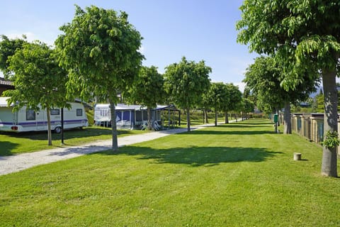 Camping Onda Blu Campground/ 
RV Resort in Manerba del Garda