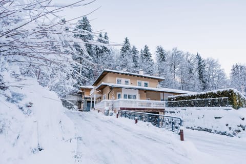 Property building, Winter