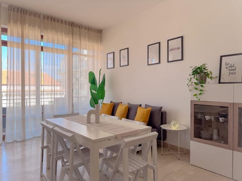 Vittorio Veneto - Spacious and Bright by Host Hero Apartment in Civitanova Marche