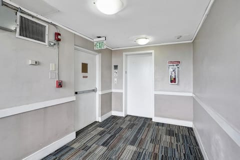 Ocean Dr 1BR • Miami Beach Getaway House in Flamingo Lummus