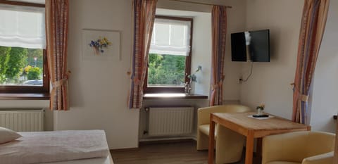 Gästehaus Serwazi-Zenzen Hotel in Cochem-Zell