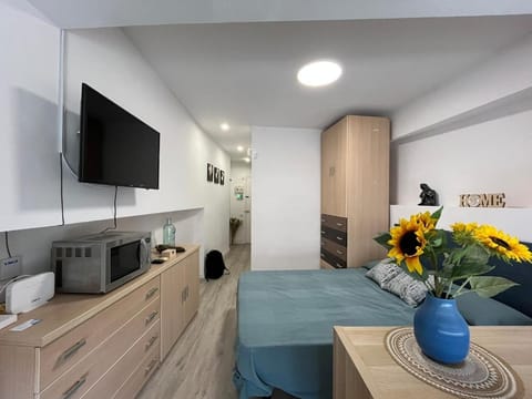Communal lounge/ TV room, Bedroom