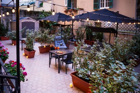 Property building, Patio, Spring, Day, Garden, Garden view, Breakfast, Breakfast, Continental breakfast, Continental breakfast, Asian breakfast, Italian breakfast