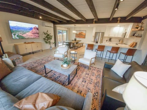 Sedona Oasis Luxe Home with Views Hot Tub and More House in Sedona