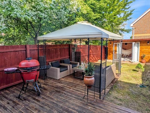 BBQ facilities, Garden, Garden, Balcony/Terrace, sunbed