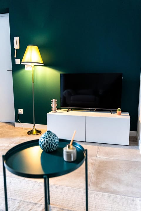 TV and multimedia, Living room