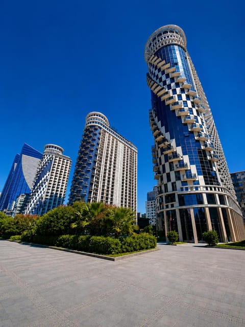 Property building, Day, City view