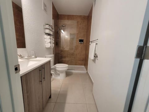 Private Cozy Studio Close to the Keys Apartment in Florida City